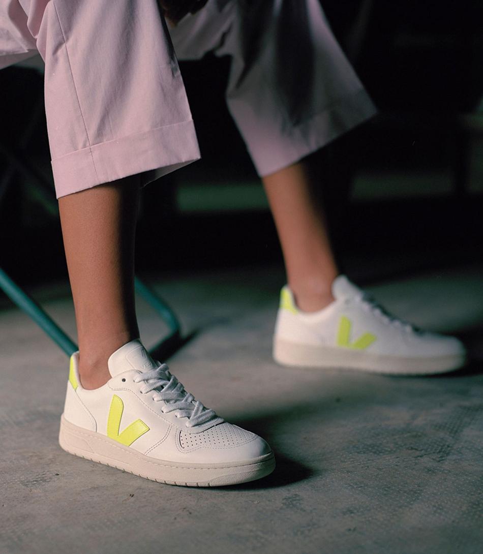 Veja V-10 Leder Jaune Fluo Adults Outlet Weiß | PZAQX88070